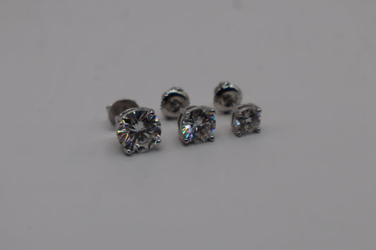 925S & VS Moissanite Round Cut Stud Earrings